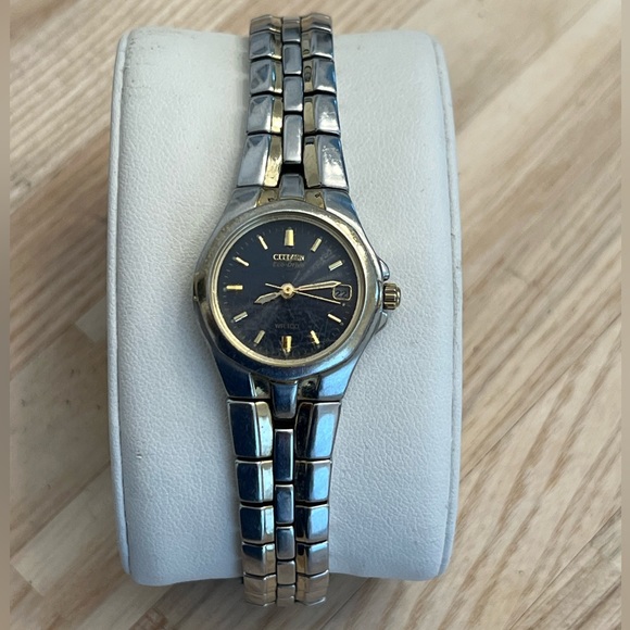 Citizen Eco-Drive Ladies Watch Two Tone Bracelet and Case Black Dial - Picture 4 of 11